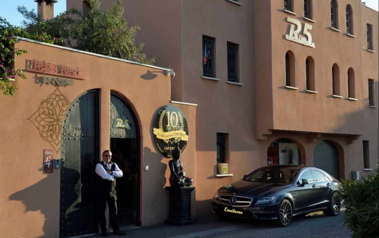 LE RIAD 5
